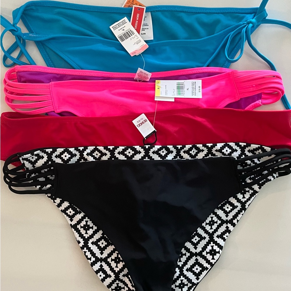 Lot of 4- XL BIKINI BOTTOMS